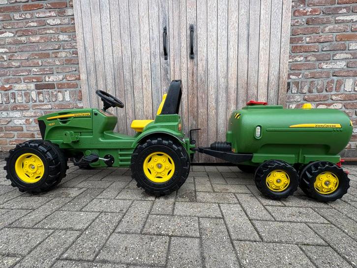 tractor John Deere met watervat, Kinderen en Baby's, Speelgoed | Buiten | Voertuigen en Loopfietsen, Zo goed als nieuw, Trapvoertuig