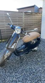 Vespa primavera te koop, Fietsen en Brommers, Scooters | Vespa, Gebruikt, Ophalen of Verzenden, Klasse B (45 km/u), Benzine