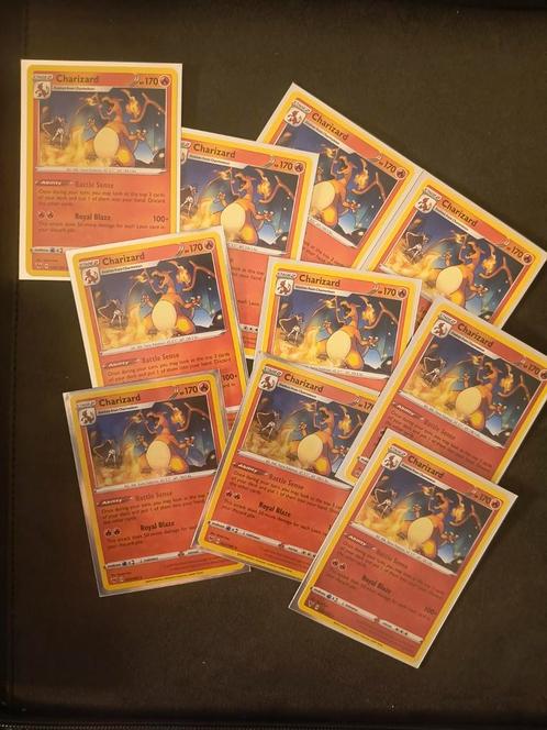Charizard Vivid Voltage Lot, Hobby en Vrije tijd, Verzamelkaartspellen | Pokémon, Zo goed als nieuw, Meerdere kaarten, Foil, Ophalen of Verzenden