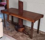 Muurtafel gemaakt uit objecten uit een distilleerderij, Antiek en Kunst, Ophalen