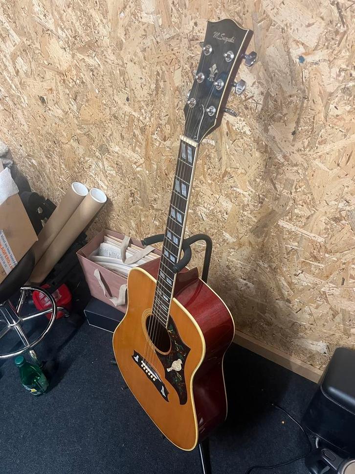 M Suzuki FW512N, Muziek en Instrumenten, Snaarinstrumenten | Gitaren | Akoestisch, Gebruikt, Ophalen