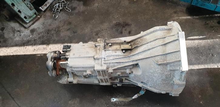 BMW 520d f10 f11 2014 handgeschakelde versnellingsbak gegara, Auto-onderdelen, Transmissie en Toebehoren, BMW, Mini, Gebruikt
