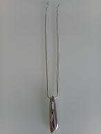 Mooie ketting met hanger, Ophalen, Met hanger