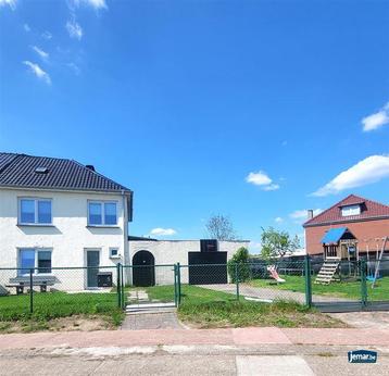 Huis te koop in Genk, 2 slpks beschikbaar voor biedingen
