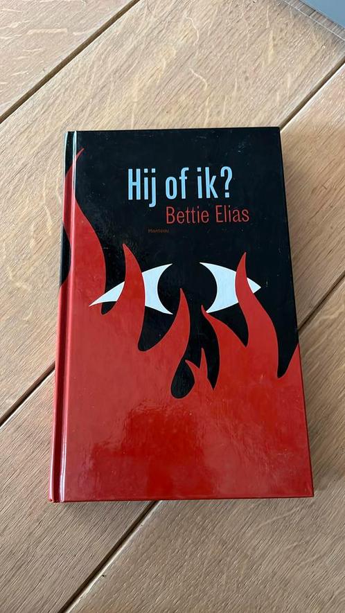 B. Elias - Hij of ik?, Boeken, Kinderboeken | Jeugd | 10 tot 12 jaar, Nieuw, Verzenden