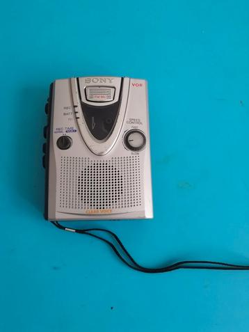Sony Walkman TCM 400 DV beschikbaar voor biedingen