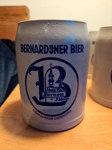 Nernardijnerbier  11 bierpotten van 0.5l van de abdij Bornem beschikbaar voor biedingen