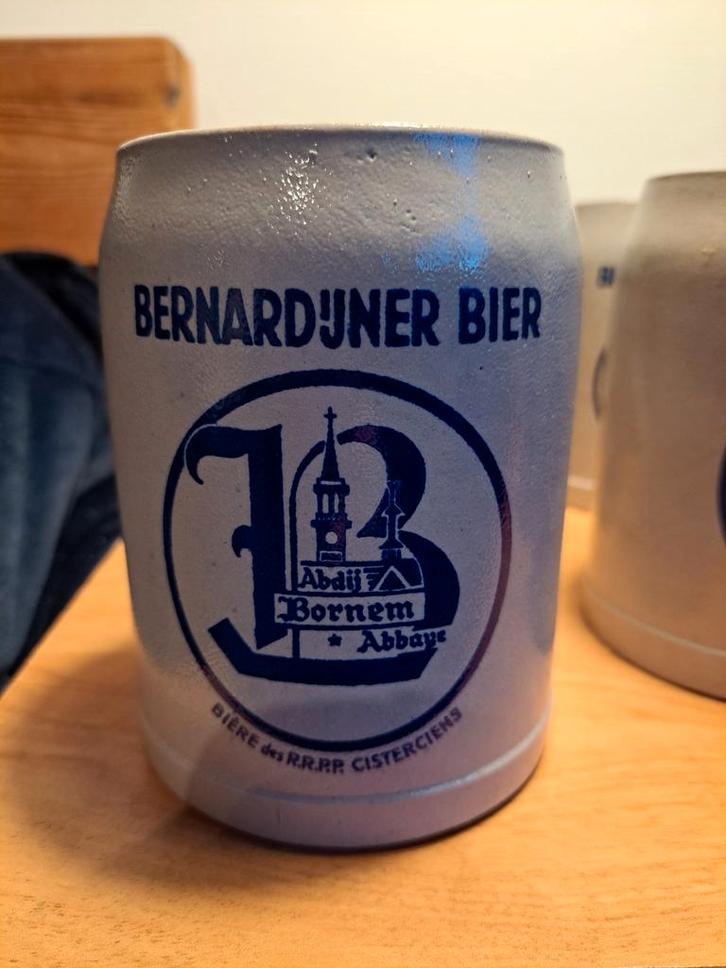 Nernardijnerbier  11 bierpotten van 0.5l van de abdij Bornem, Verzamelen, Biermerken, Zo goed als nieuw, Ophalen
