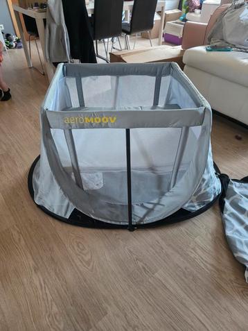 Aeromoov reisbed met zonnenscherm en muggennet, Enlèvement, Comme neuf, Lit de voyage