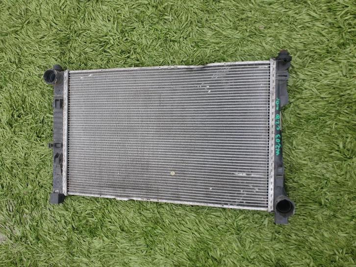 Radiateur eau MERCEDES CLASSE C W203 220 CDI 2003 C220, Autos : Pièces & Accessoires, Moteurs & Accessoires, Enlèvement