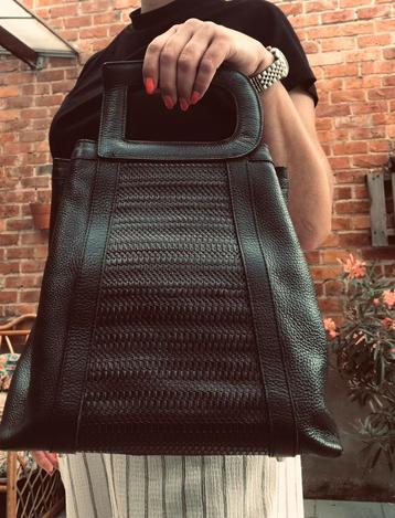 Lederen handtas toile de cuir beschikbaar voor biedingen