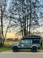 TE HUUR - Land Rover Defender met daktent, Auto's, Land Rover, Zwart, Leder en Stof, SUV of Terreinwagen, Zilver of Grijs