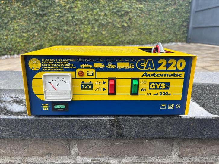 Batterylader GYS 220, Auto-onderdelen, Accu's en Toebehoren, Universele onderdelen, Gebruikt, Ophalen