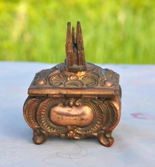 boite a bijoux regule cuivré cologne, Antiek en Kunst, Antiek | Woonaccessoires, Ophalen of Verzenden