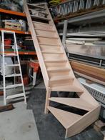Quartslag trap rechts beuk massief NIEUW, Doe-het-zelf en Bouw, Ophalen, Nieuw, Trap
