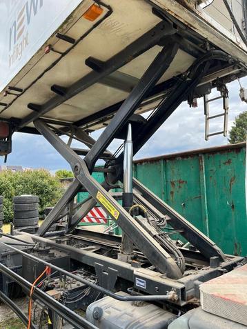 Schaarlift, verdiepingslift, autolift beschikbaar voor biedingen