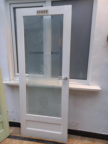 Vintage witte keukendeur met glas, Doe-het-zelf en Bouw, Deuren en Vliegenramen, Ophalen, Gebruikt, 80 tot 100 cm, Binnendeur