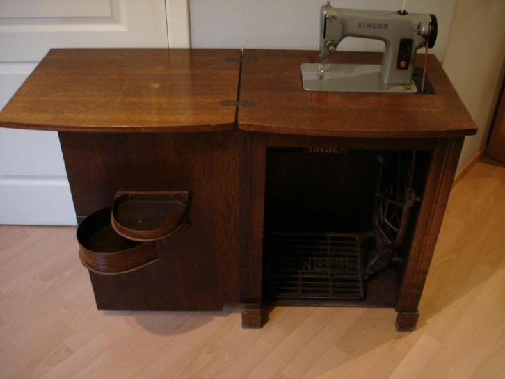 Antieke originele naaimachine Singer met trappedaal., Antiek en Kunst, Antiek | Naaimachines, Ophalen
