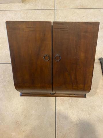 vintage houten multifunctioneel brievenkastje beschikbaar voor biedingen