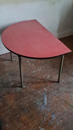 1 vintage tafeltje rood, Antiek en Kunst, Curiosa en Brocante, Ophalen