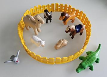 44 Playmobil poppetjes/dieren/vliegtuig 1 ,2 ,3  beschikbaar voor biedingen