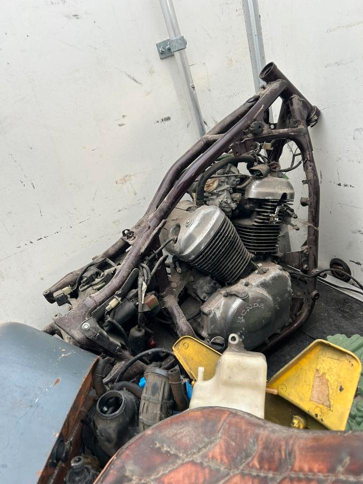 Honda shadow 600 project, Motos, Pièces | Honda, Enlèvement