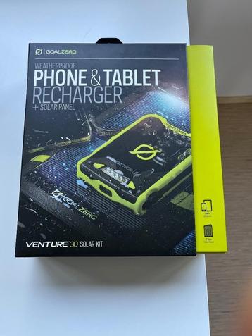 Powerbank met zonnepanelen; Phone and tablet recharger (vent beschikbaar voor biedingen