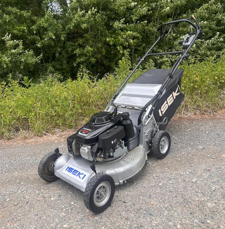 Professionele Iseki Grasmachine te koop., Tuin en Terras, Grasmaaiers, Zo goed als nieuw, Benzine-grasmaaier, 50 cm of meer, Cirkelmaaier