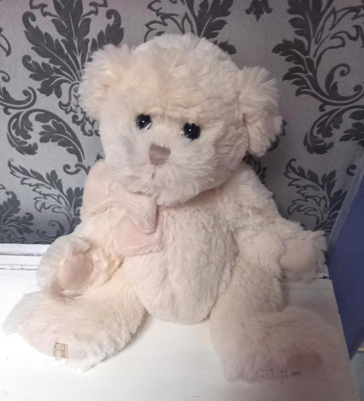 Beertje Bukowski- Theodore 30 cm, Verzamelen, Beren en Cherished Teddies, Ophalen of Verzenden