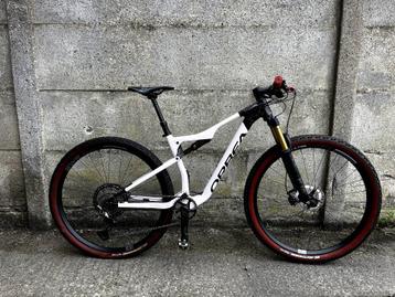 Orbea OIZ M-Pro TR medium beschikbaar voor biedingen