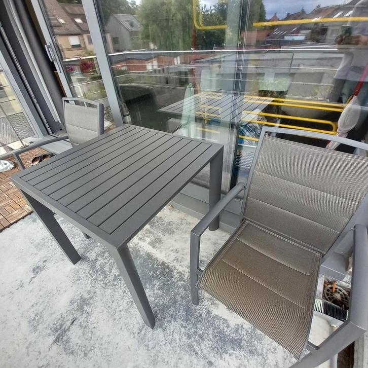 Tuinset: tafel en 2 stoelen, Tuin en Terras, Tuinsets en Loungesets, Zo goed als nieuw, Tuinset, Stoel, Ophalen