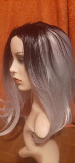 Pruik zilver zwart, Handtassen en Accessoires, Uiterlijk | Haarverzorging, Verzenden, Zo goed als nieuw