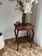 Vintage tafeltje / sidetable | mahoniestijl, Huis en Inrichting, Ophalen