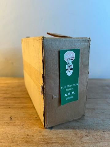 Carton de boîtes d'allumettes RÉVA pour l'alimentation Super beschikbaar voor biedingen