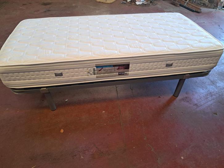 Bed, Huis en Inrichting, Slaapkamer | Bedden, Zo goed als nieuw, Eenpersoons, 90 cm, 190 cm of minder, Ophalen