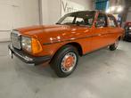Mercedes 200 - 1977 - nieuwstaat - historiek