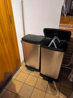 Twee vuilbakken van 60L, Ophalen