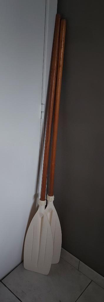 2 roeispanen wit met houten stok, Watersport en Boten, Accessoires en Onderhoud, Gebruikt, Overige typen, Ophalen of Verzenden