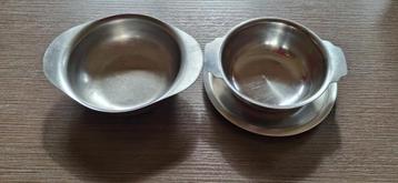 2 inox schaaltjes  beschikbaar voor biedingen