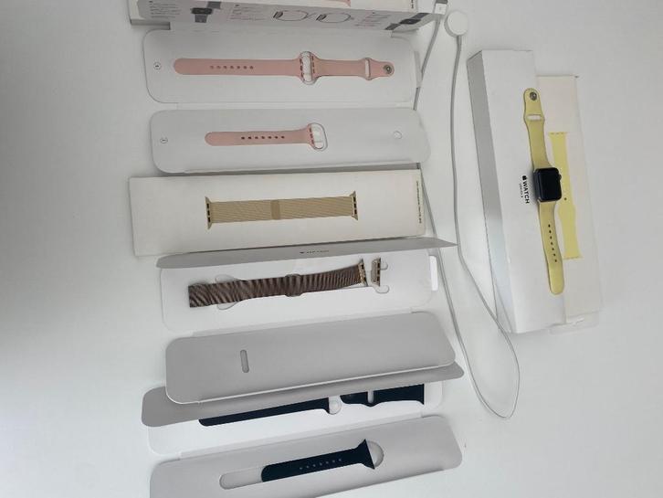 I watch, Handtassen en Accessoires, Smartwatches, Gebruikt, iOS, Zwart, Ophalen