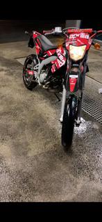 Aprilia sx 50, Fietsen en Brommers, Brommers | Crossbrommers, 6 versnellingen, Zo goed als nieuw, 50 cc, Ophalen