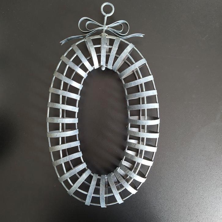 metalen decoratieframe / bloemstukframe, Tuin en Terras, Tuinwanddecoratie, Zo goed als nieuw, Ophalen of Verzenden