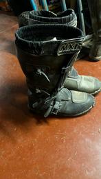 Crosbotten leder, Motoren, Ophalen, Laarzen