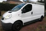 Opel Vivaro met trekhaak en ladderrek, Auto's, Voorwielaandrijving, Stof, 1995 cc, 4 cilinders