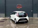 Toyota Aygo XPLAY AUTOMAAT CAMERA AIRCO BLUETOOTH, Auto's, Automaat, Wit, Bedrijf, https://public.car-pass.be/vhr/8bc5aa29-69f2-48e1-bd96-42af4cc9dcf9