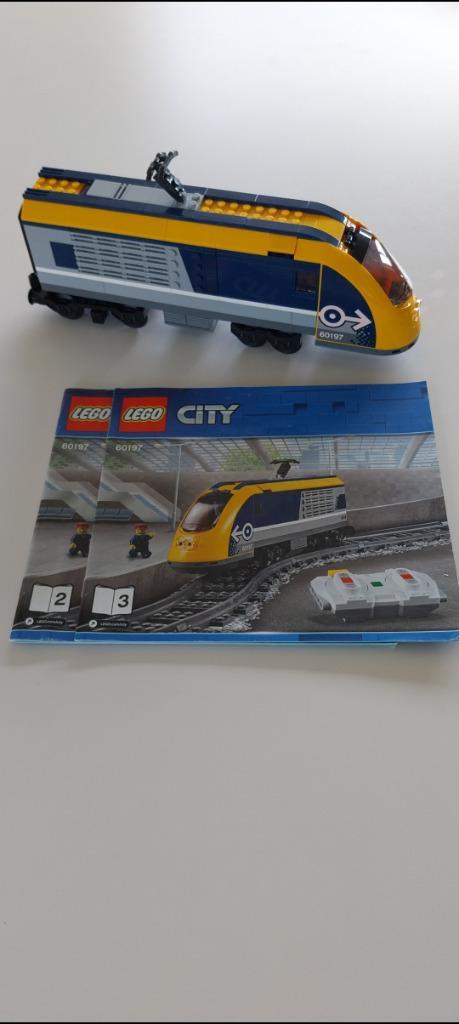 Lego 60197 trein: locomotief/ eindwagon, Kinderen en Baby's, Speelgoed | Duplo en Lego, Zo goed als nieuw, Lego, Complete set