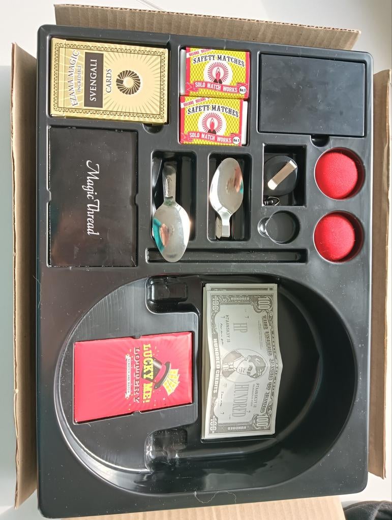 Nicholas magic kit, Ophalen