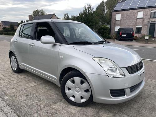 Suzuki Swift 1.3 Benzine – Airco – 12 MAANDEN GARANTIE, Auto's, Suzuki, Bedrijf, Te koop, Swift, 4x4, ABS, Airbags, Airconditioning