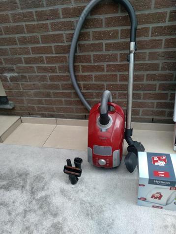 Miele S4 stofzuiger, als nieuw  beschikbaar voor biedingen