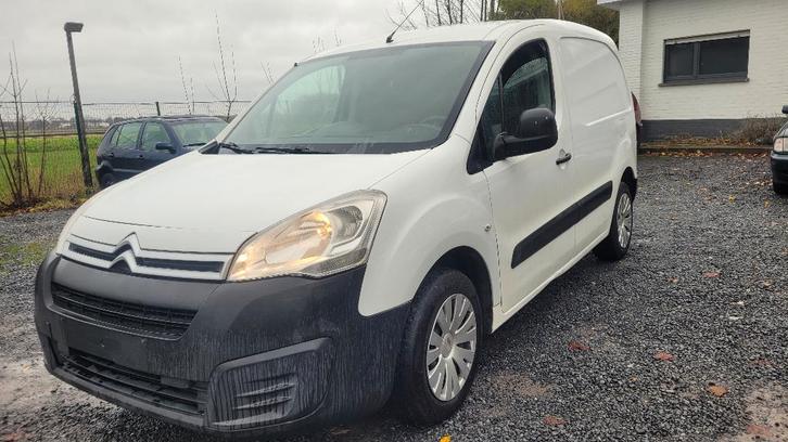citroen berlingo 1.6hdi AIRCO TREKHK 2015 !!! EERST LEZEN !!, Auto's, Bestelwagens en Lichte vracht, Bedrijf, Te koop, ABS, Airbags
